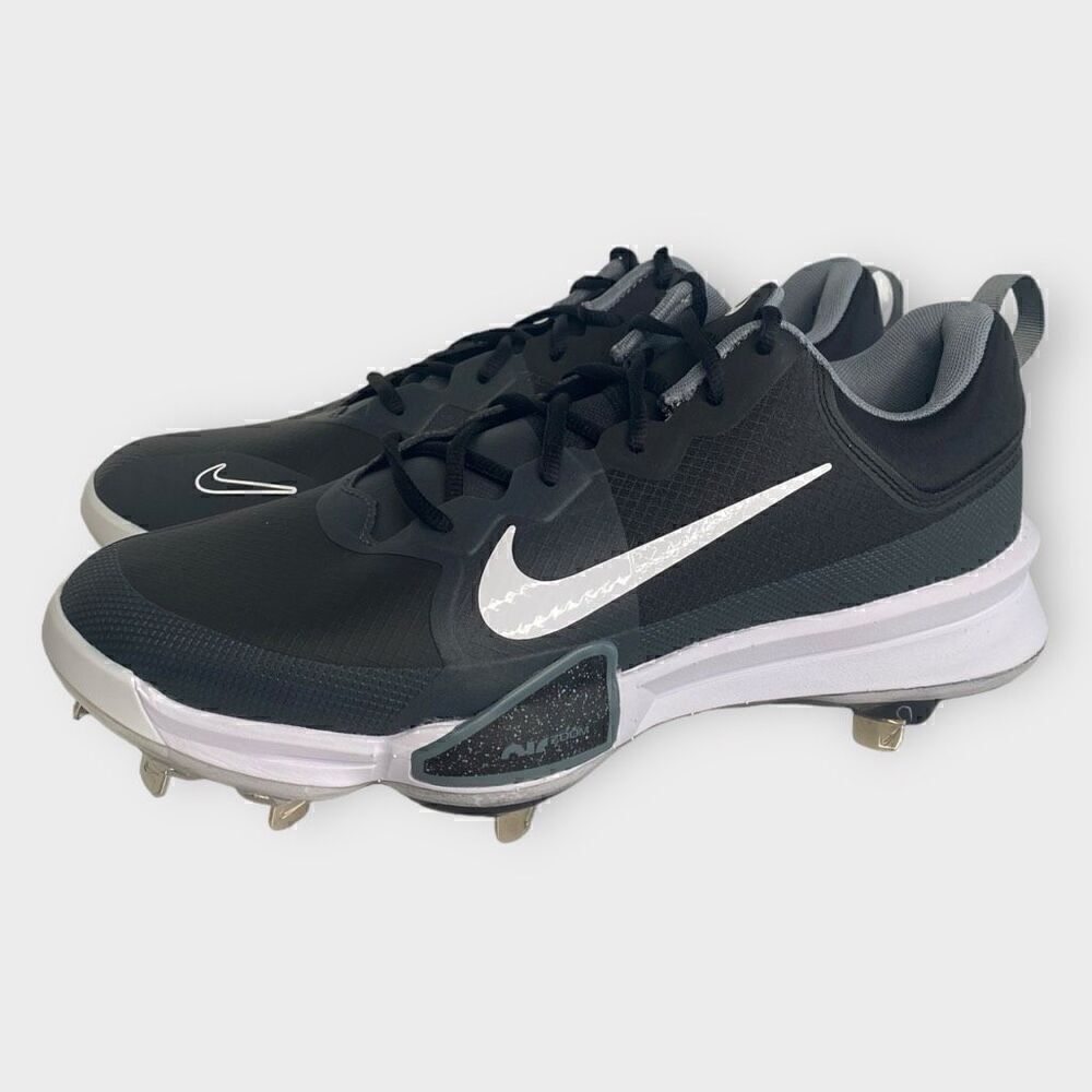 Nike Force Zoom Trout 9 Baseball Cleats Black White FB2907-001 Mens size 9 New